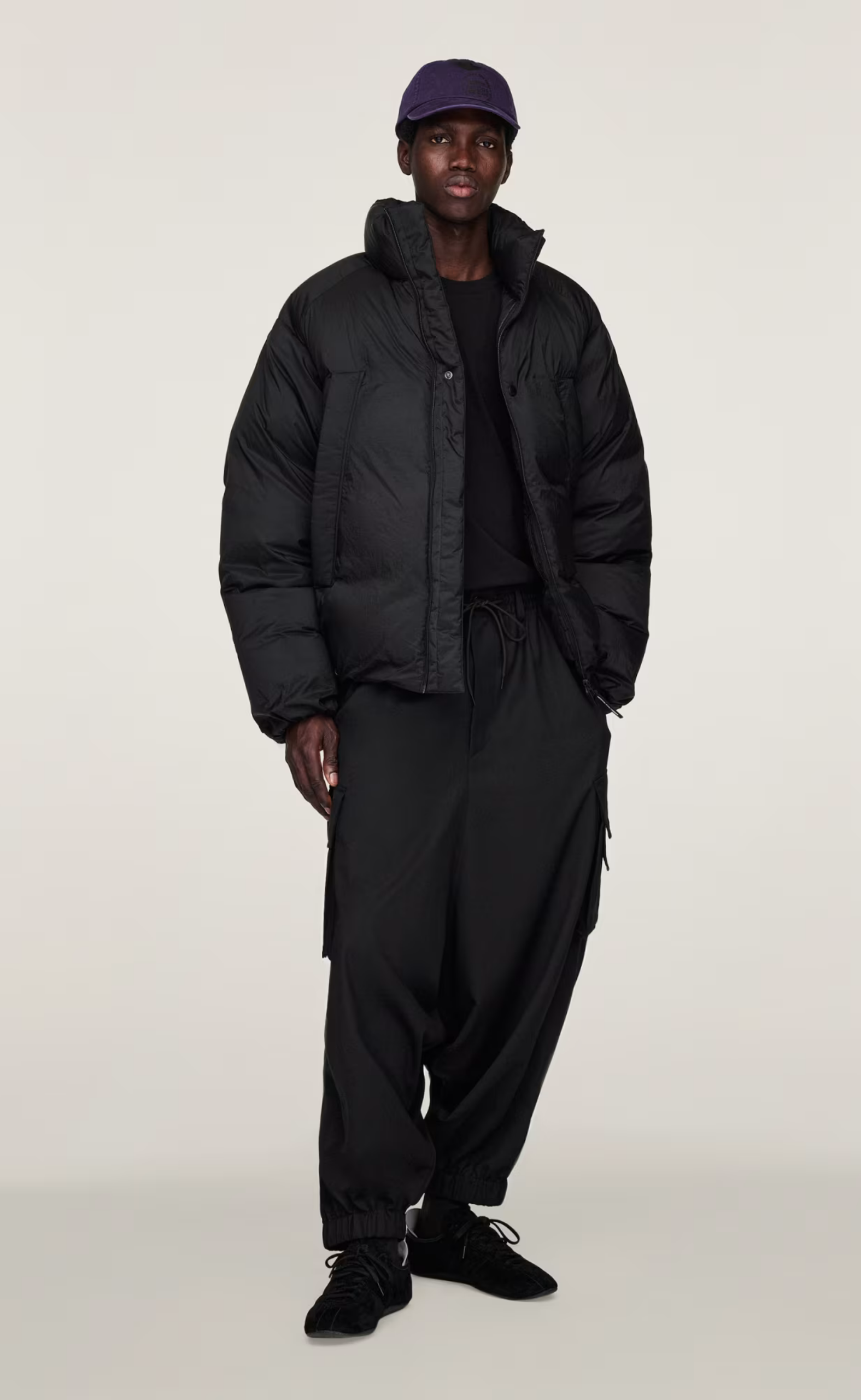 PUFFER BLACK JACKET