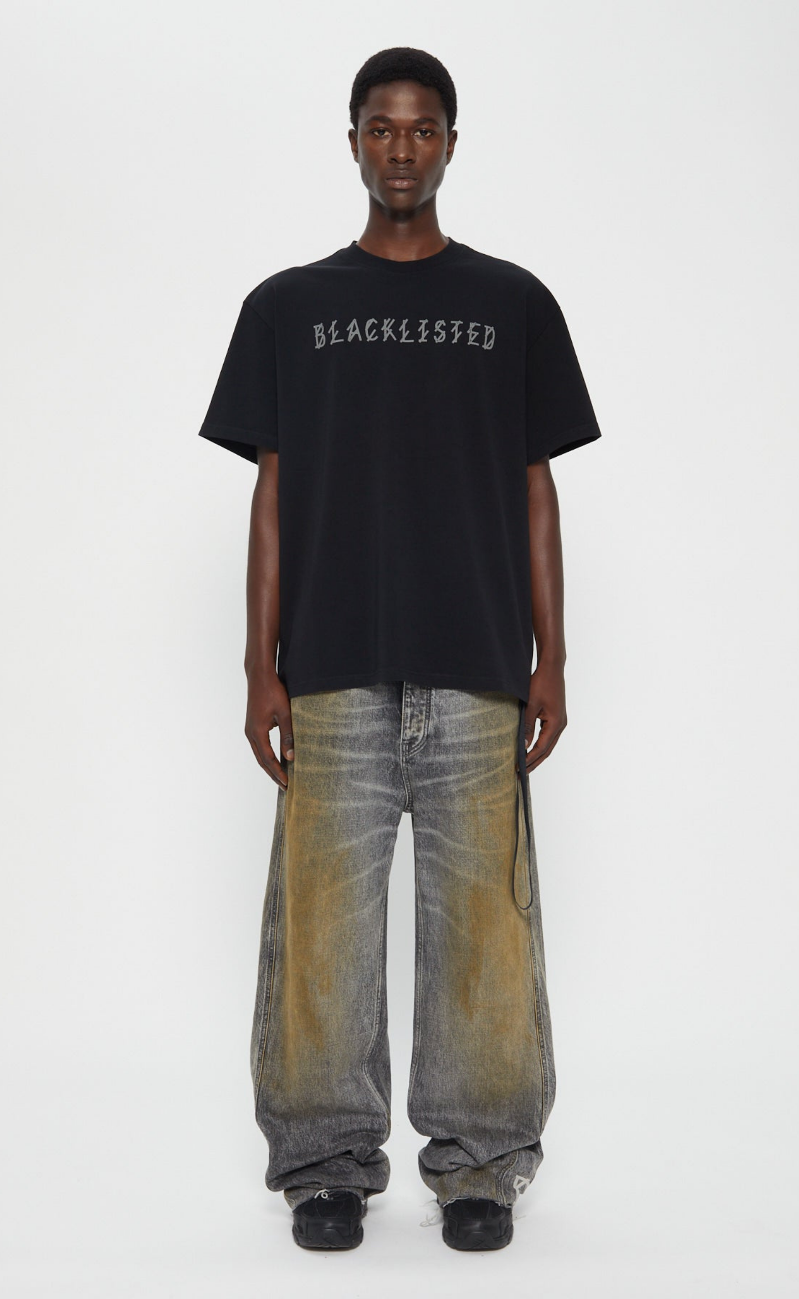 BLACKLISTED BLACK T-SHIRT
