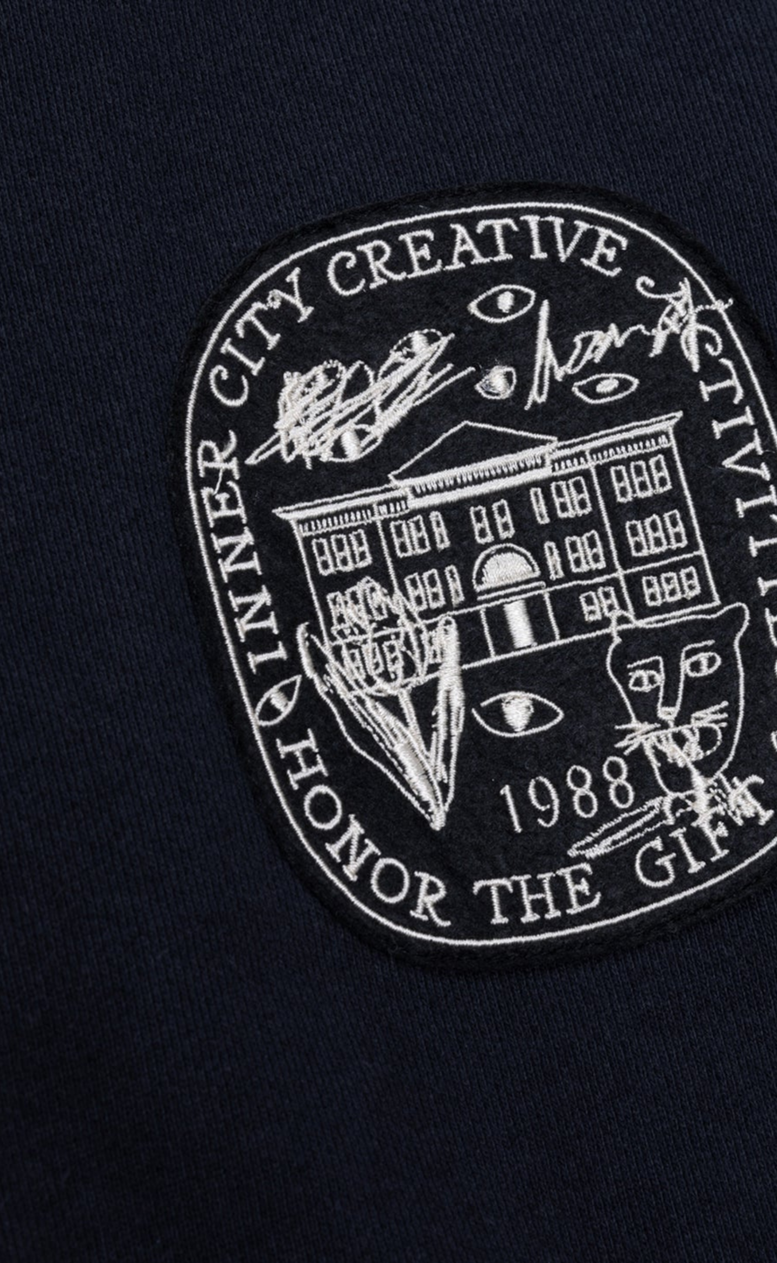 HONOR ART INSTITUTE ZIP BLACK HOODIE