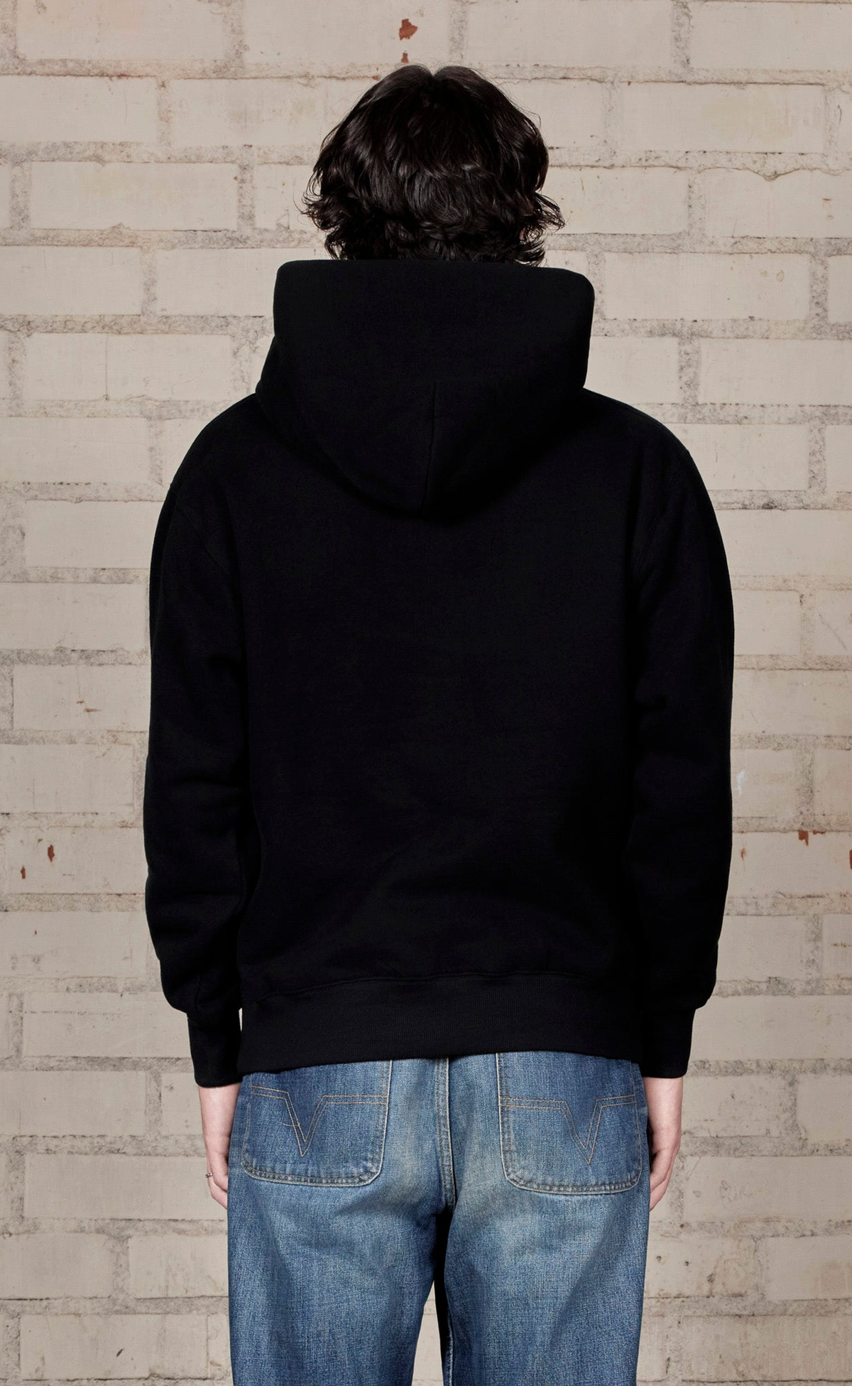 DYNAMIC BLACK HOODIE