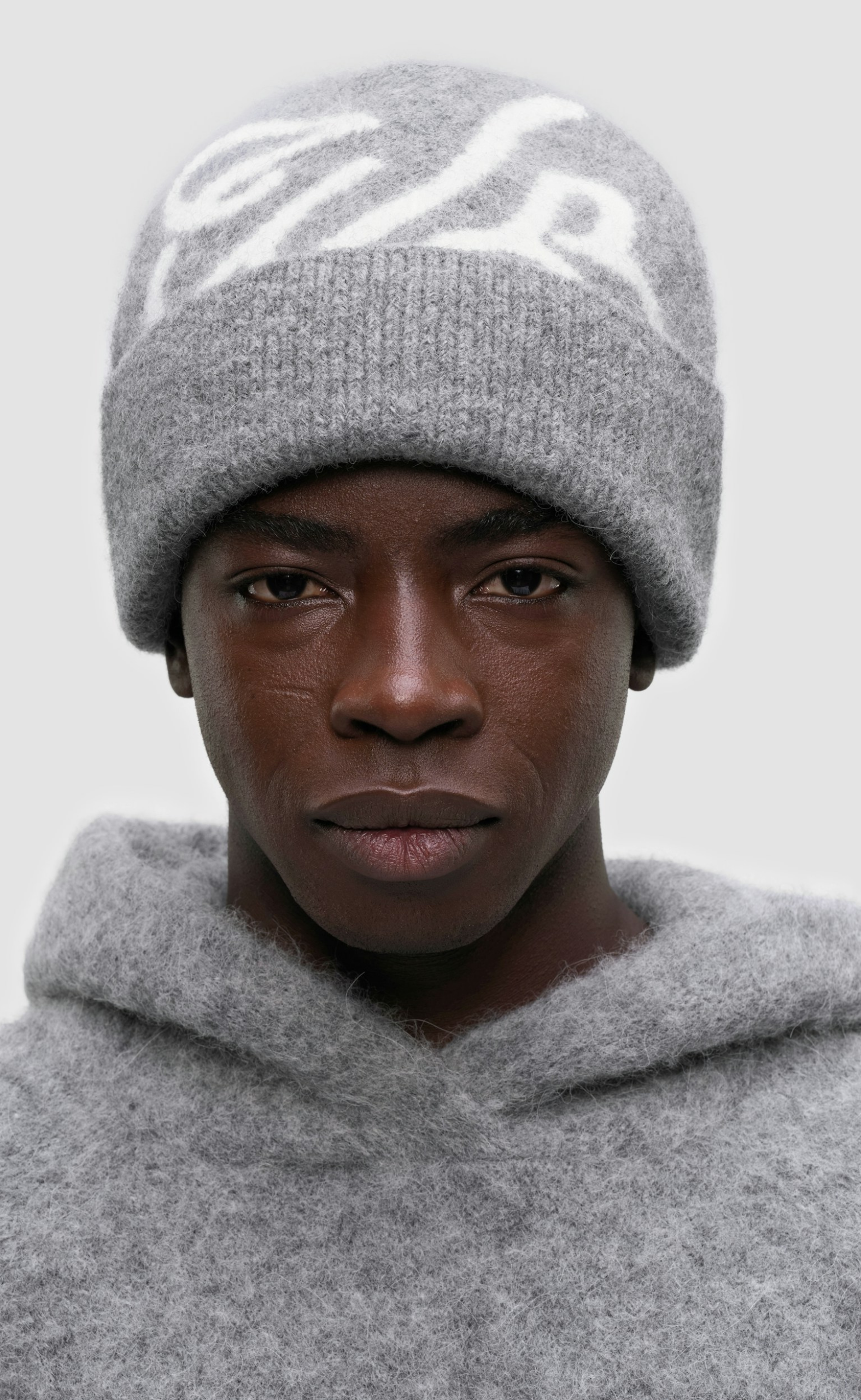 FIONN GRAY MELANGE BEANIE