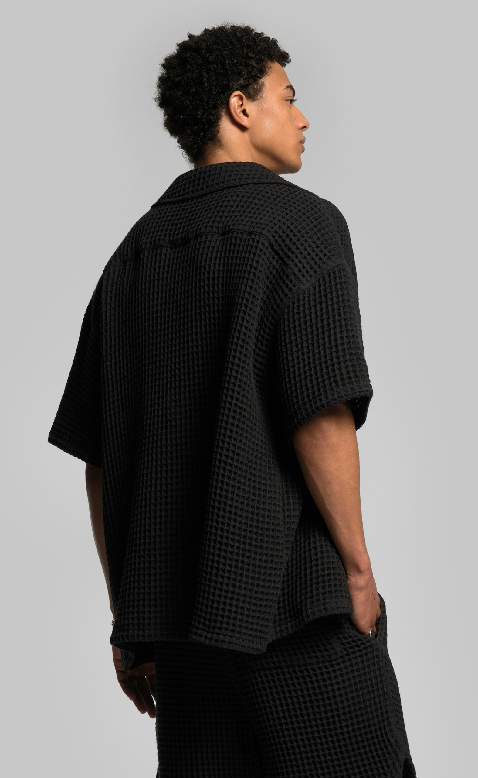 WAFA RESORT JET BLACK SHIRT