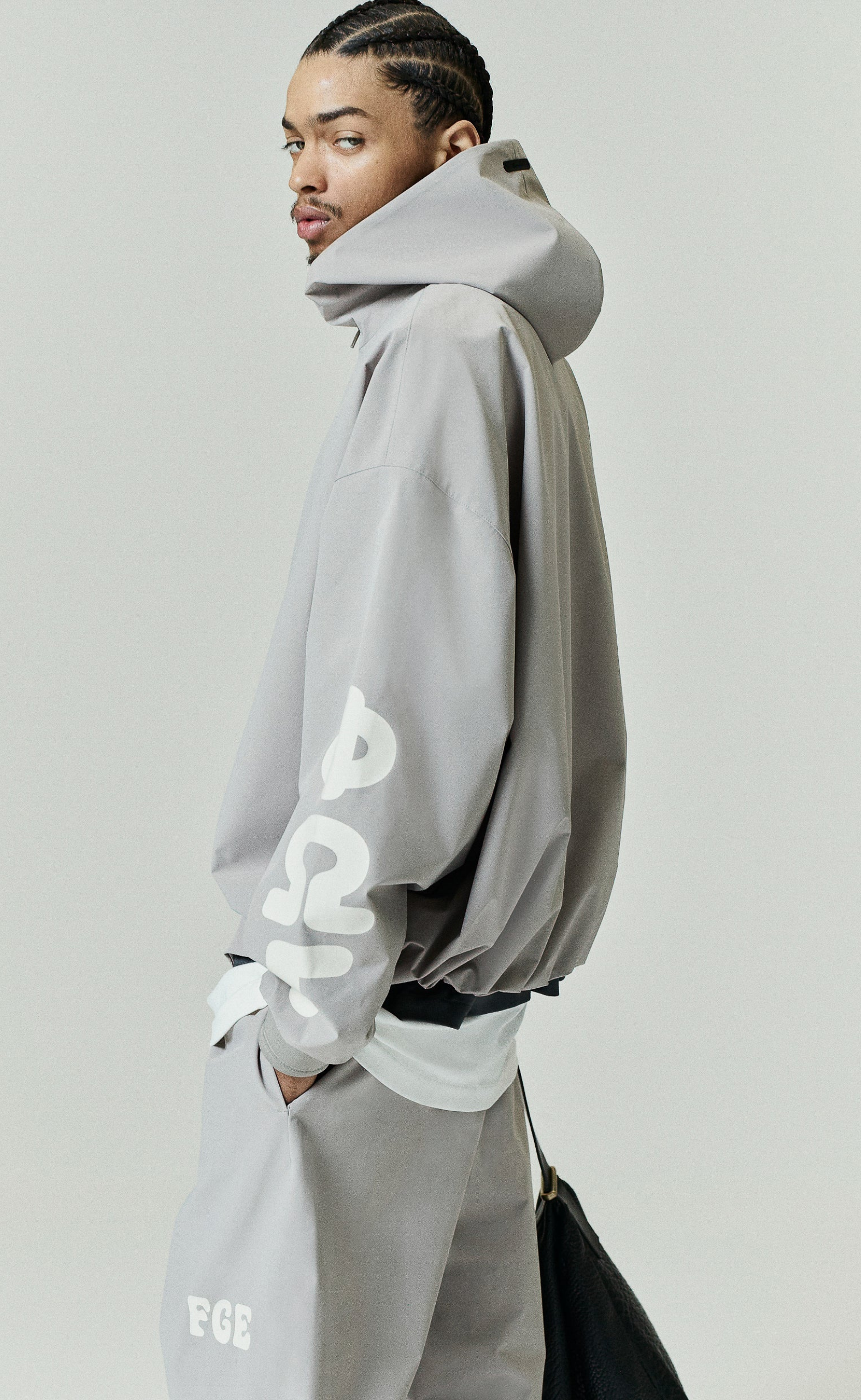 FULL ZIP HOODED ANORAK SEAL JACKET