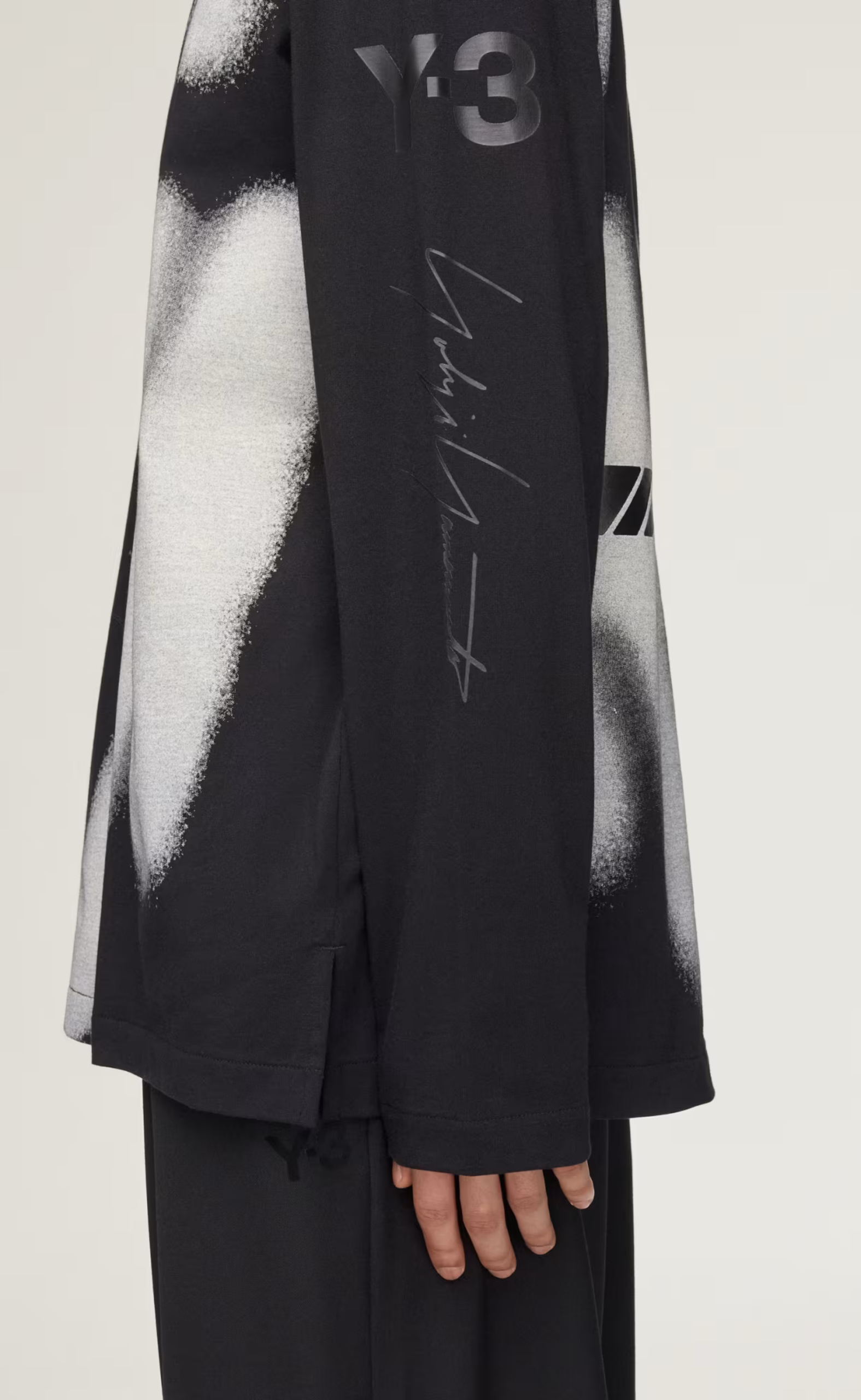 F1 MERCEDES YOHJI BLACK LONGSLEEVE