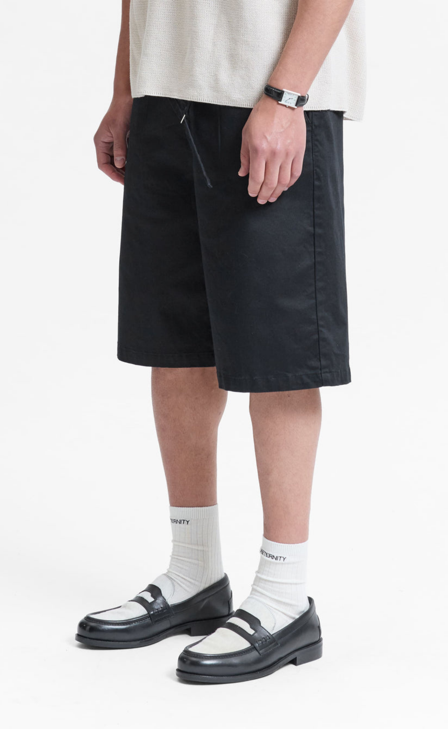 PLEATED CHINO BLACK SHORTS