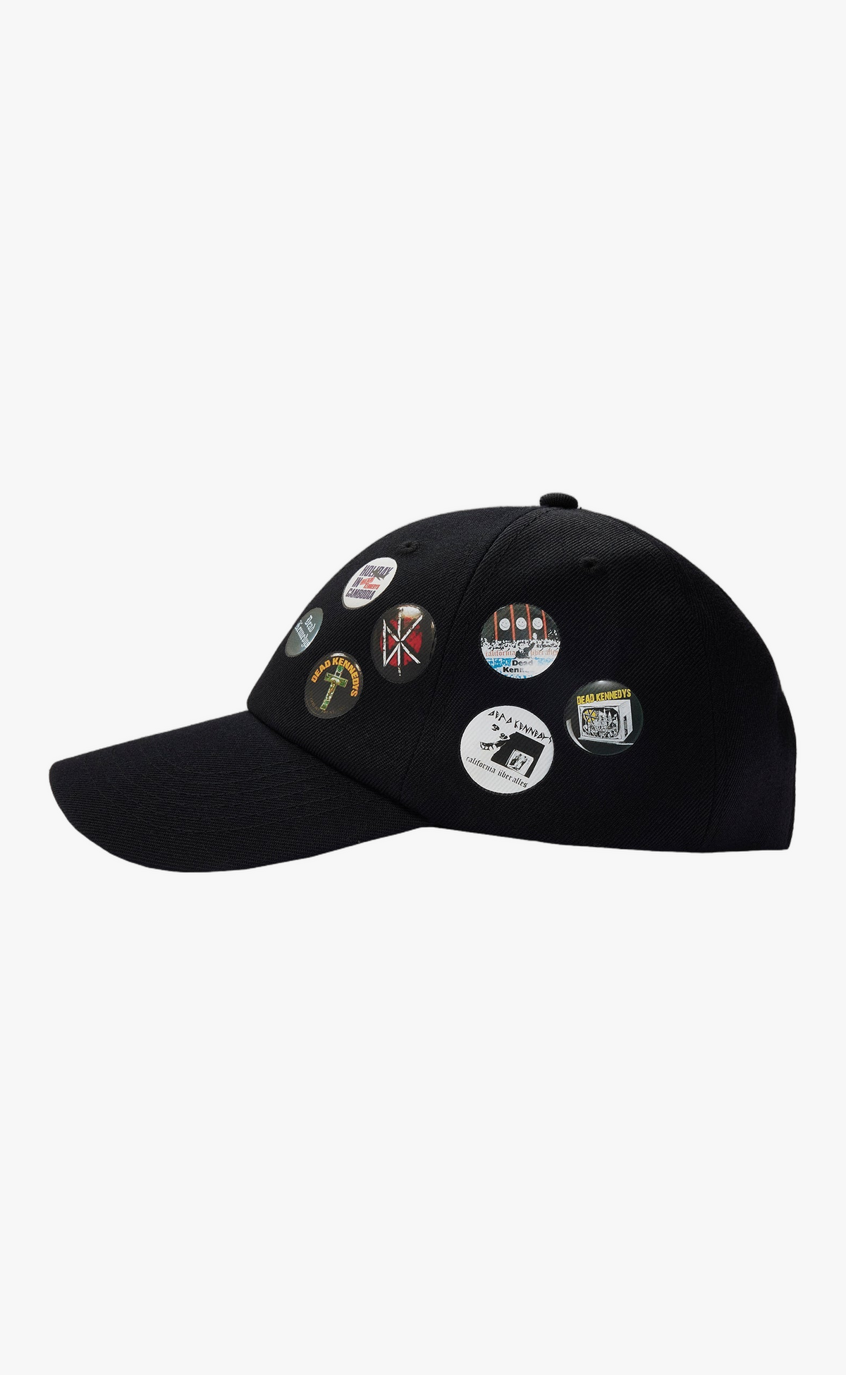 BUTTONS BLACK CAP