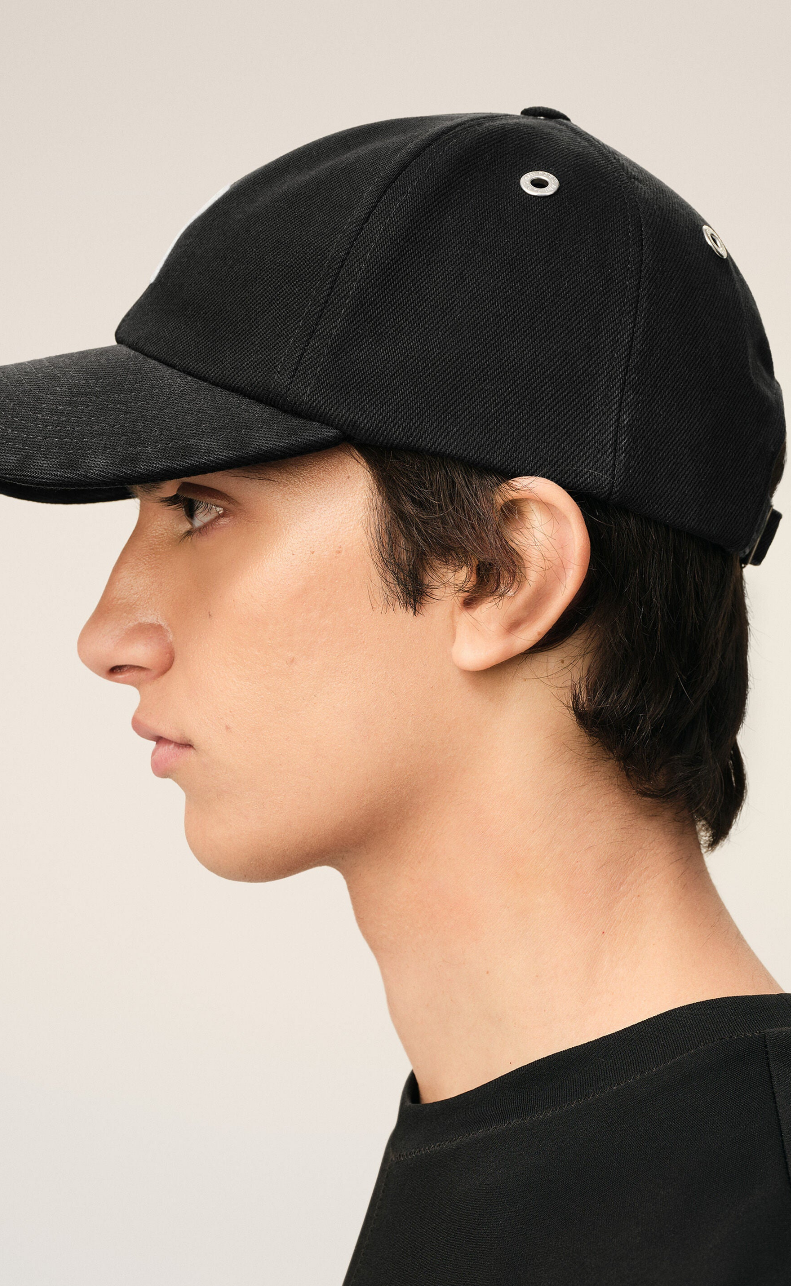 AMI DE COEUR FELT PATCH BLACK HAT