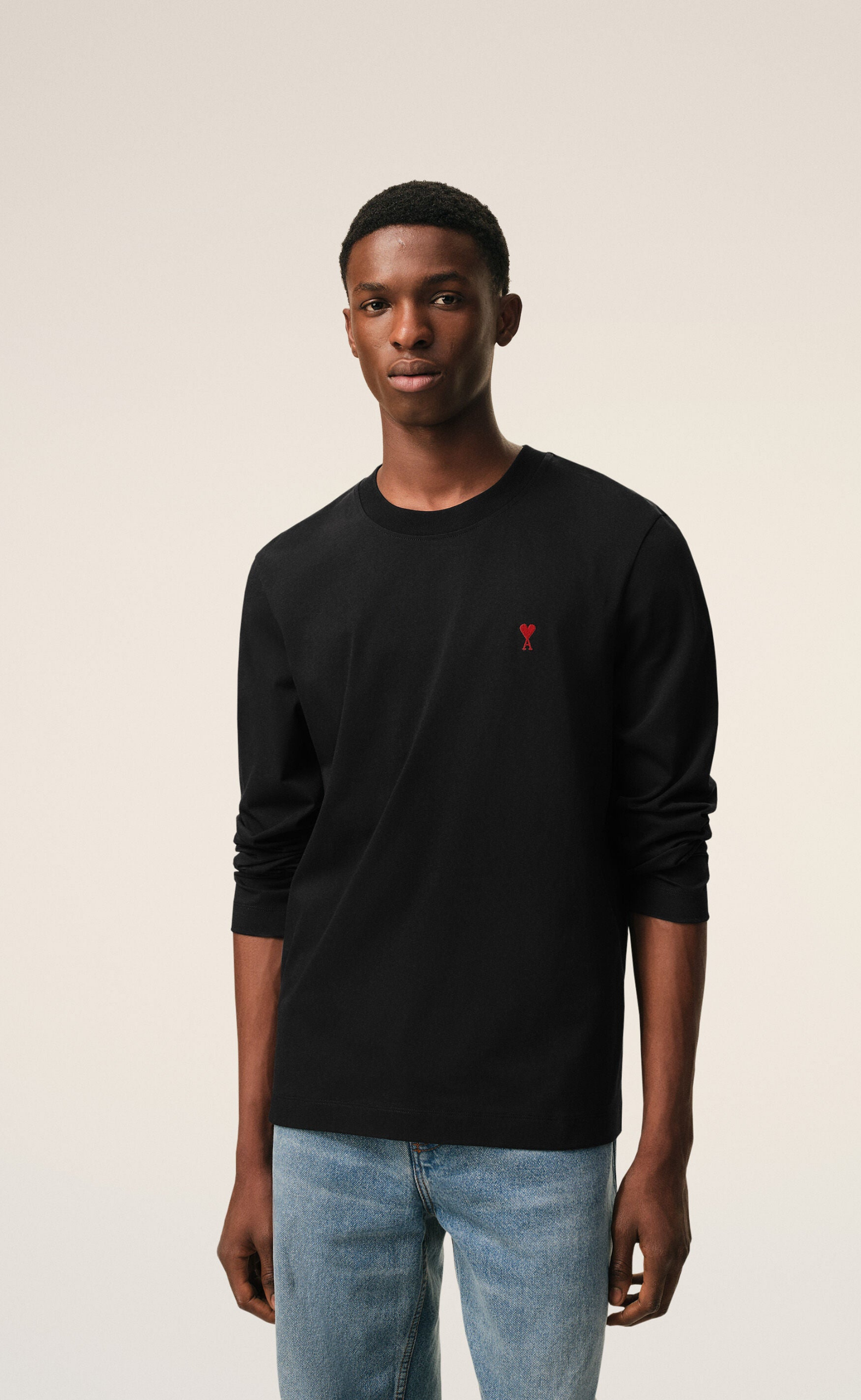 RED AMI DE COEUR BLACK LONGSLEEVE