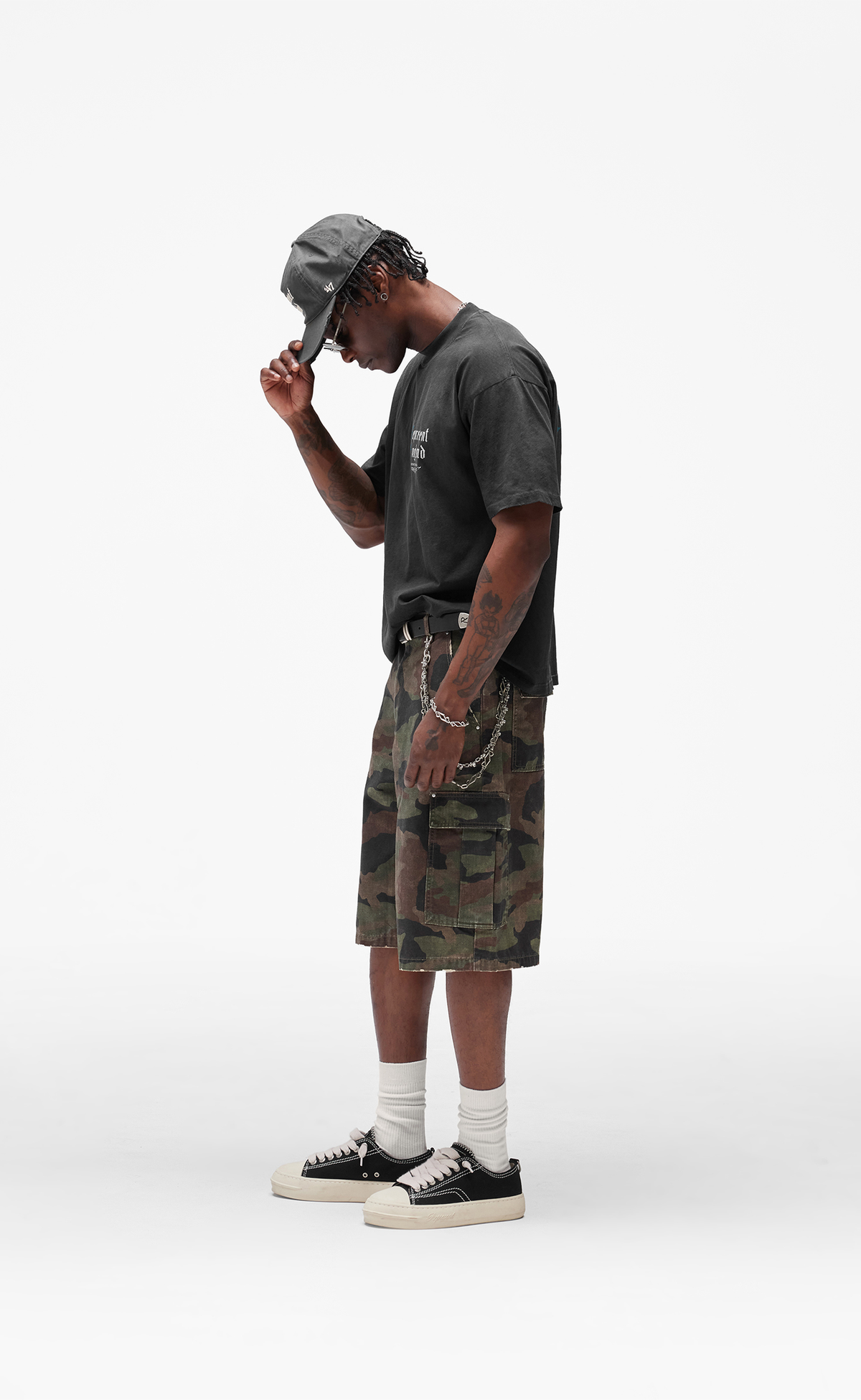 PRIVATE MEMBERS STAINED BLACK T-SHIRT