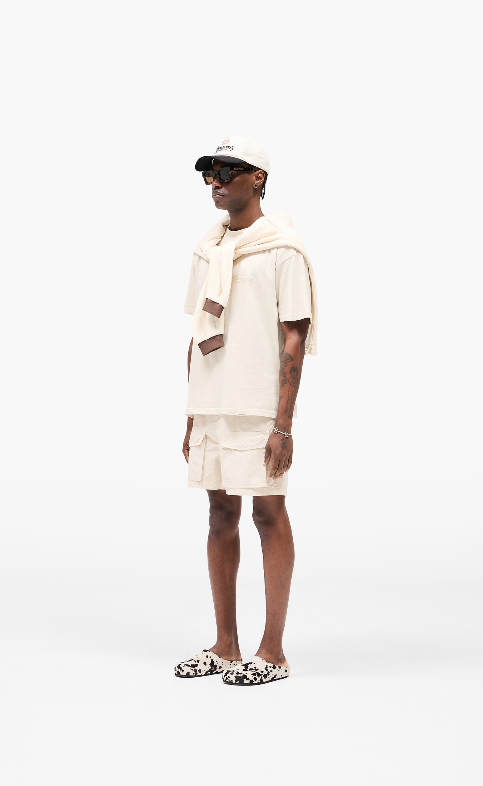 FRONT POCKET CARGO CHAMOAGNE SHORTS