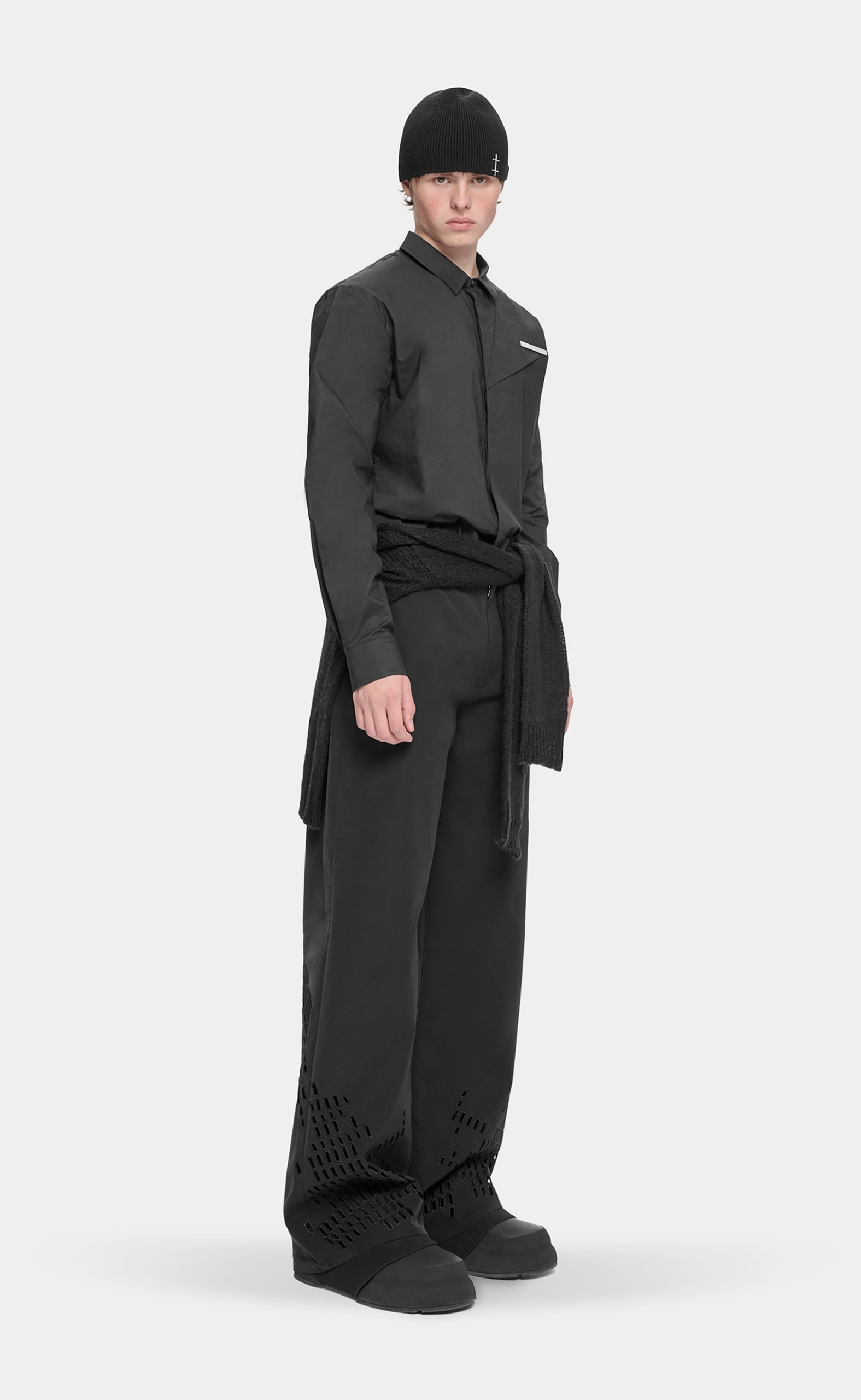 ASTRAPE BLACK SHIRT