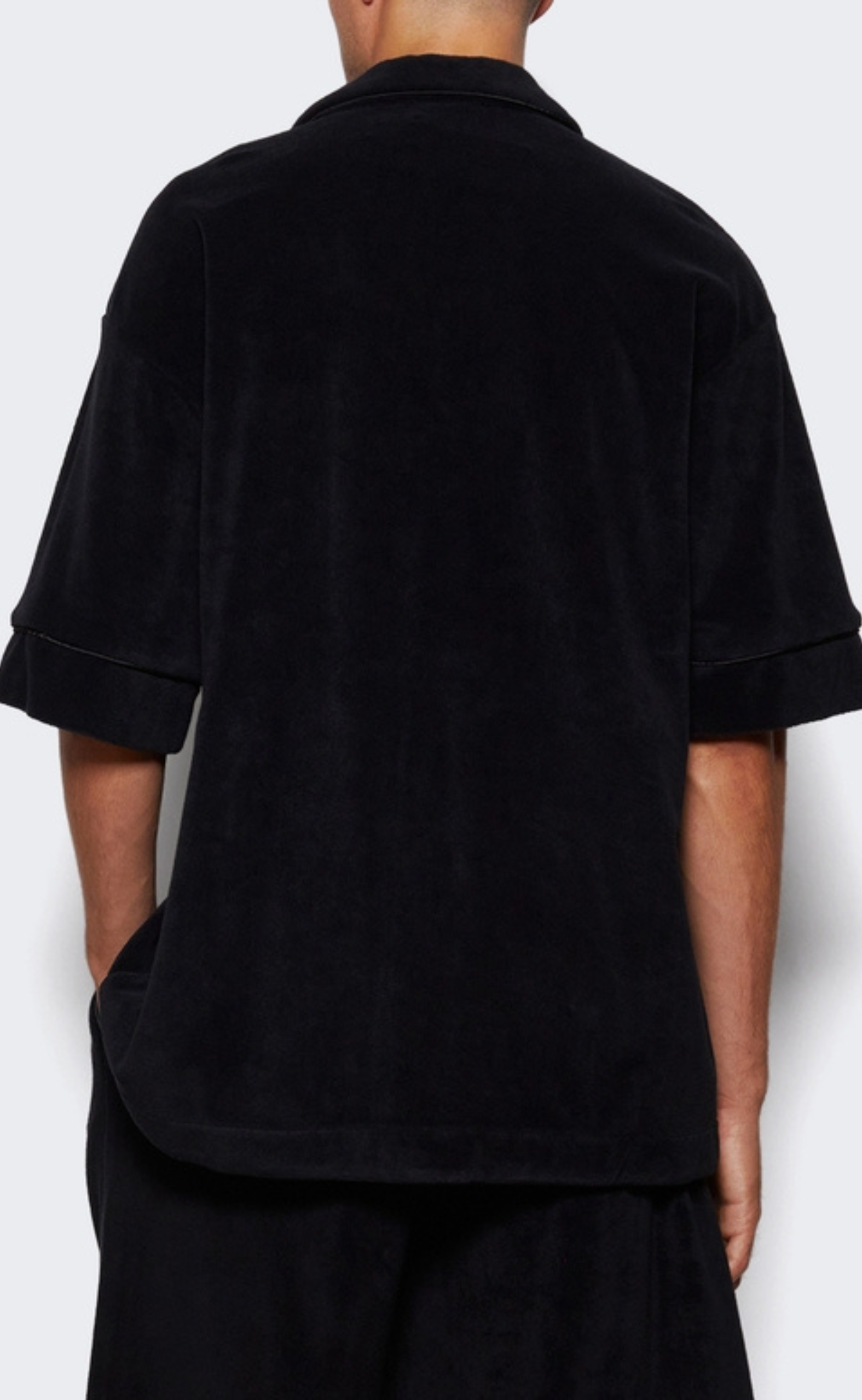 TOWEL BLACK SHIRT