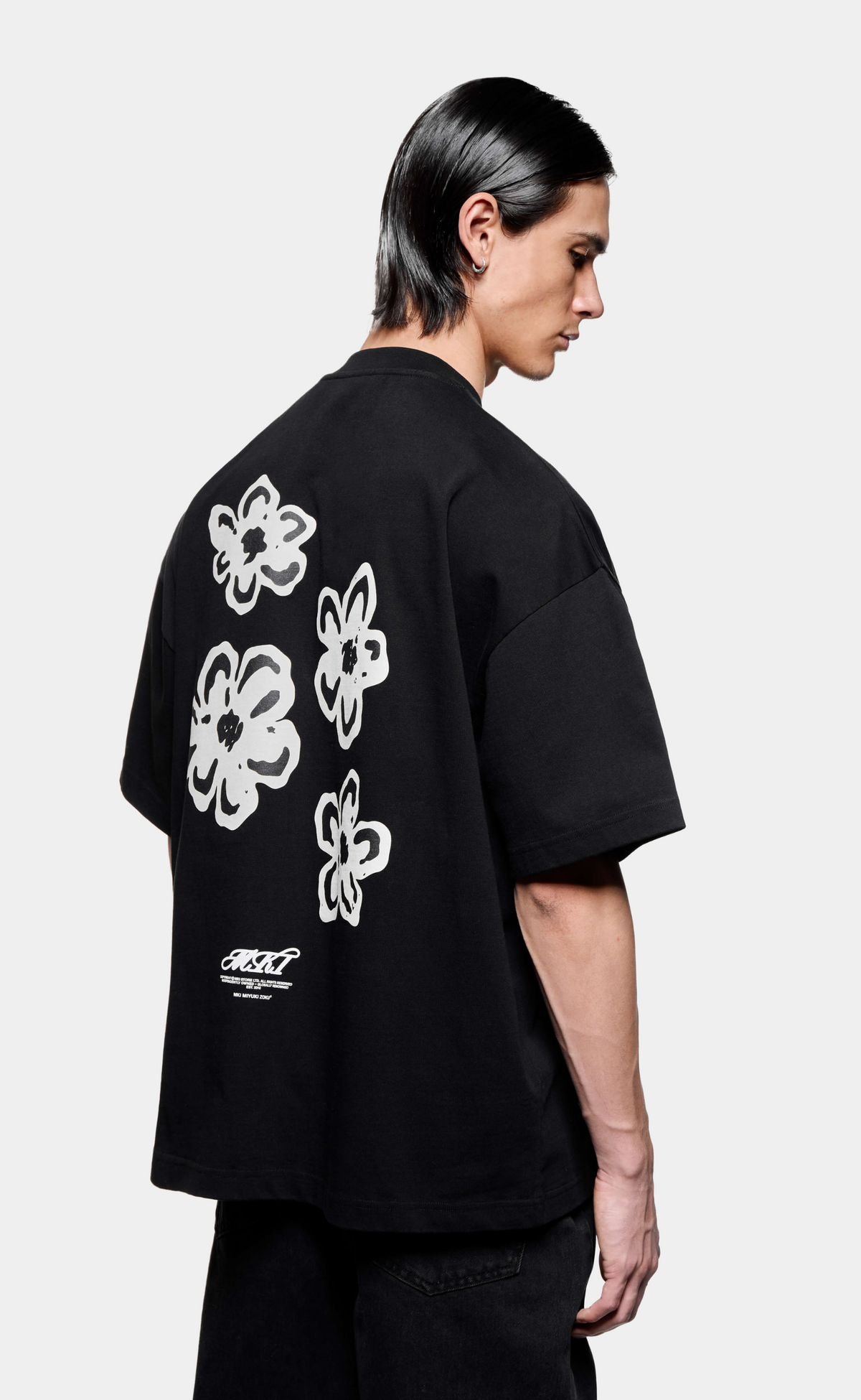HIBISCUS BLACK T-SHIRT
