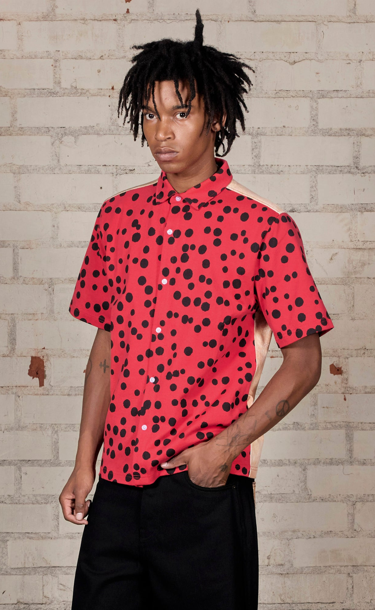 BUG EYE BUTTON UP RED SHIRT