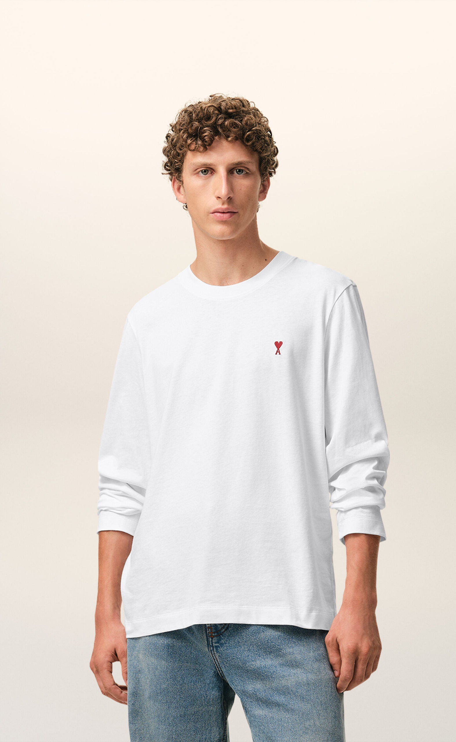 RED AMI DE COEUR WHITE LONGSLEEVE