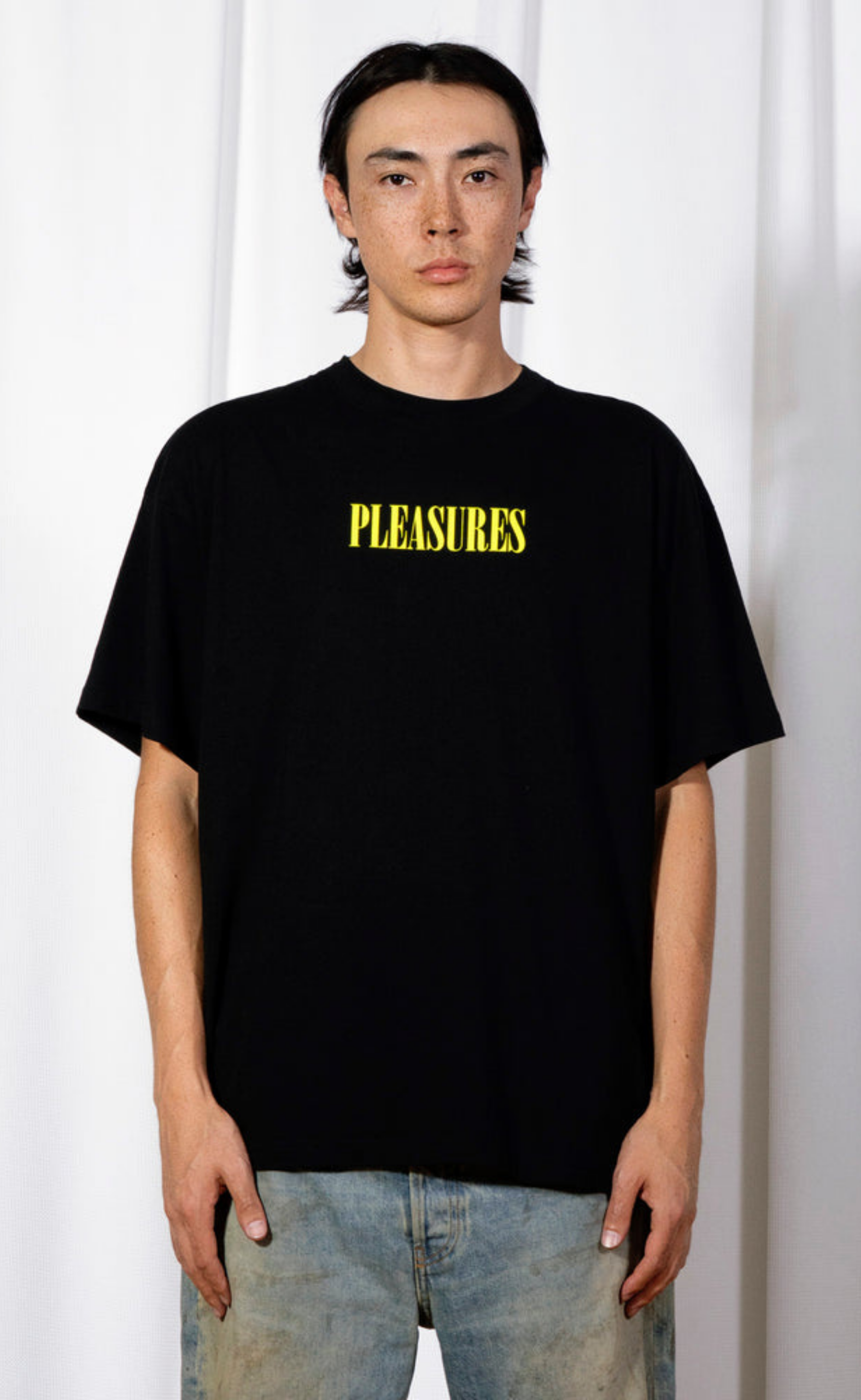 EXHIBITION BLACK T-SHIRT