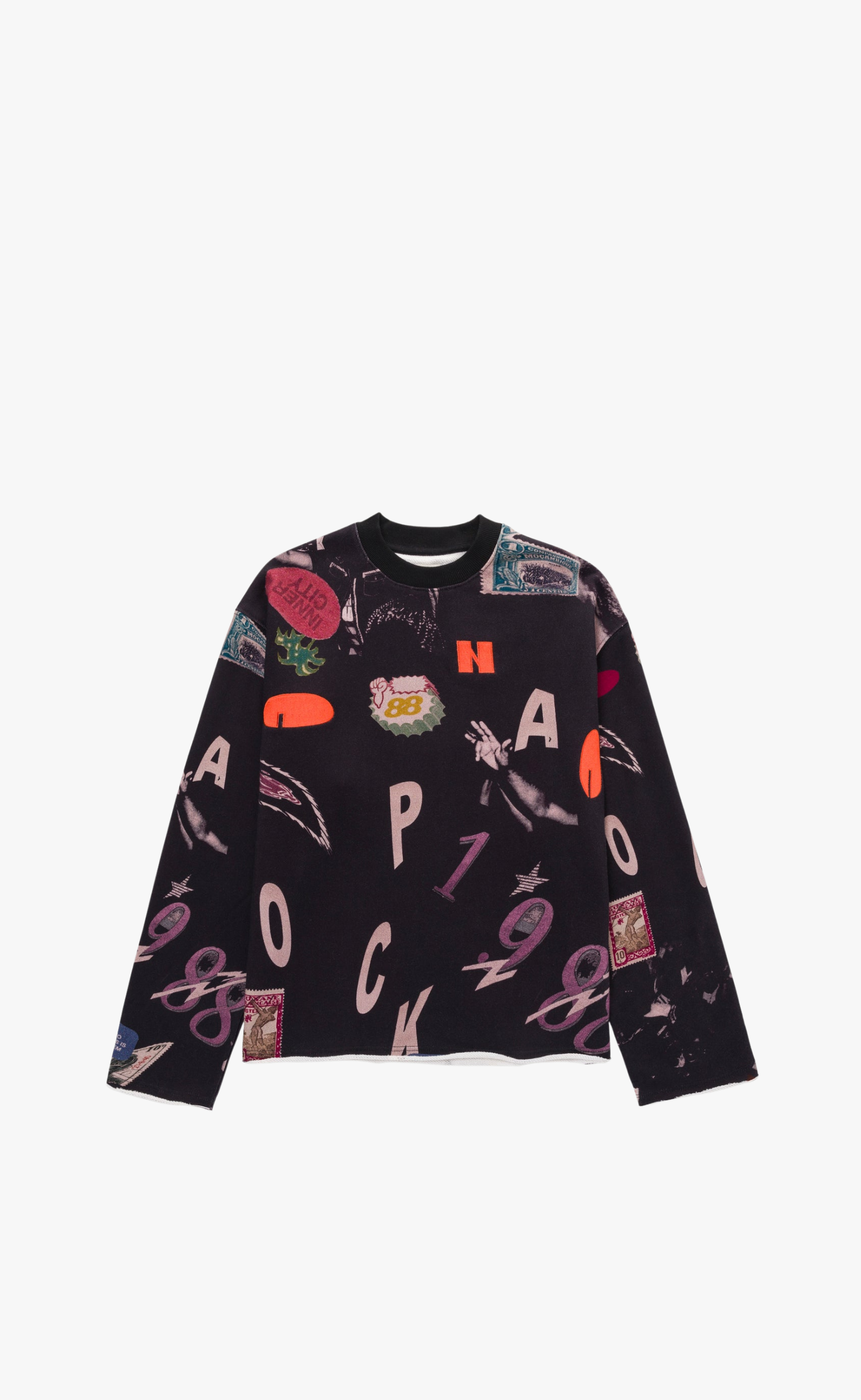 COLLAGE NECK BLACK CREWNECK