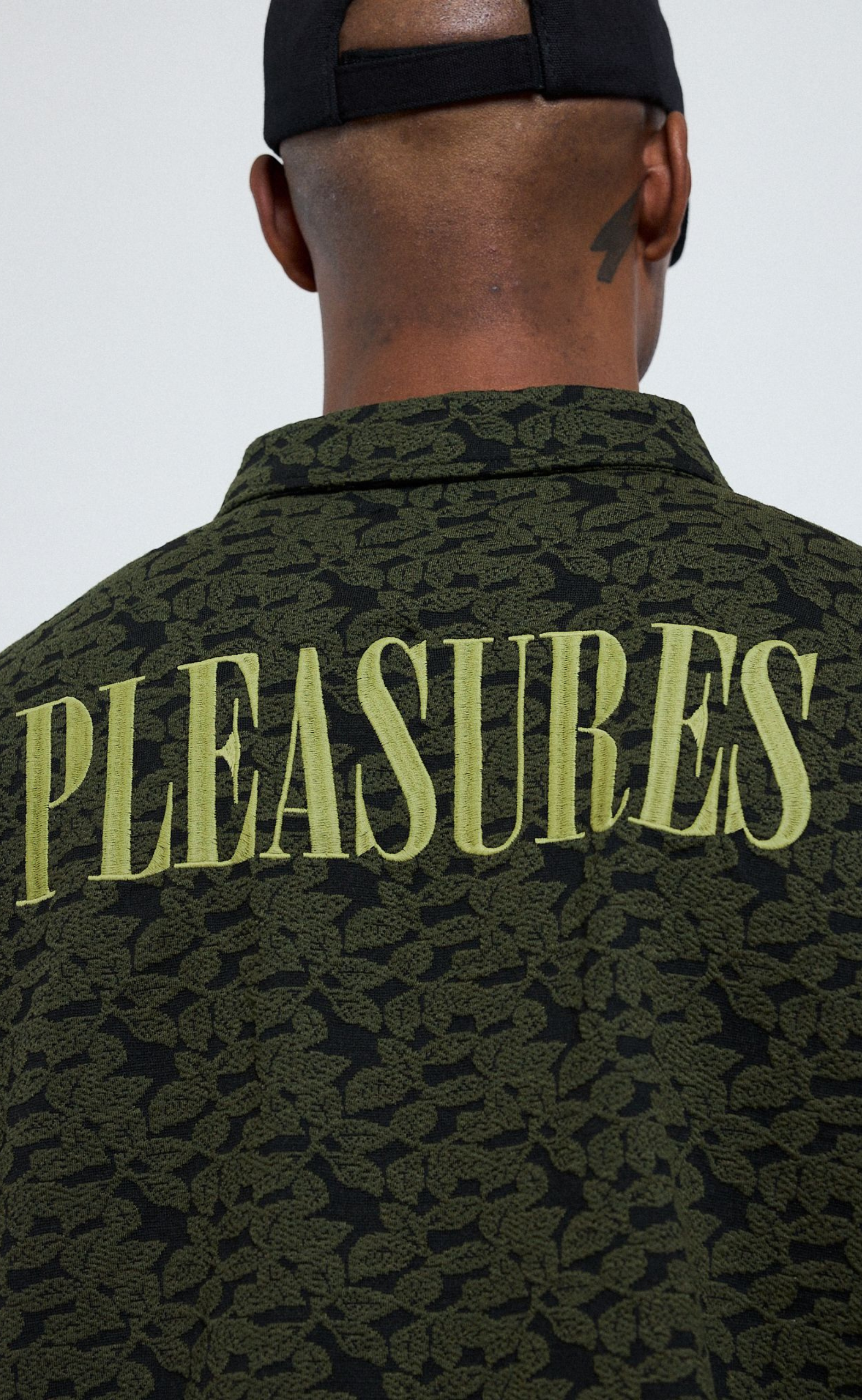 LEAF HALF ZIP OLIVE SHIRT