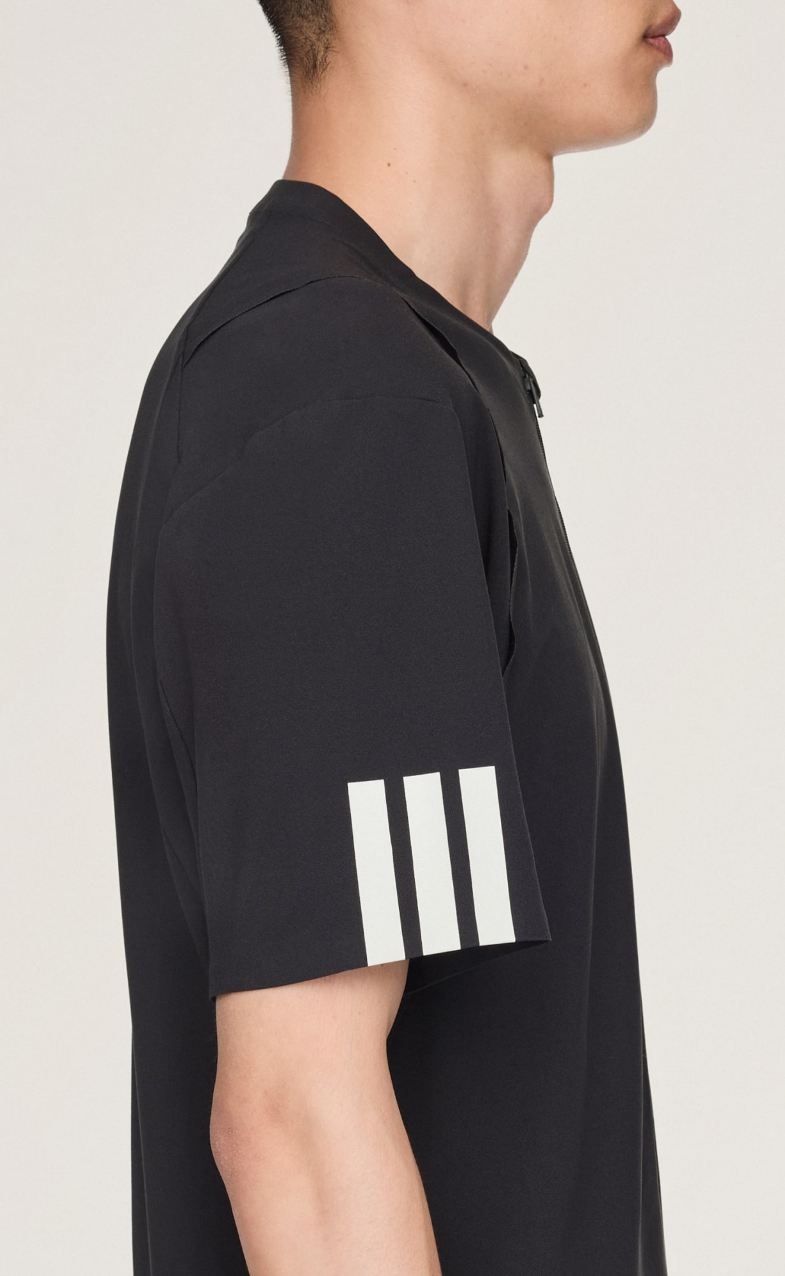 TENNIS PRO FREELIFT ZIP BLACK T-SHIRT