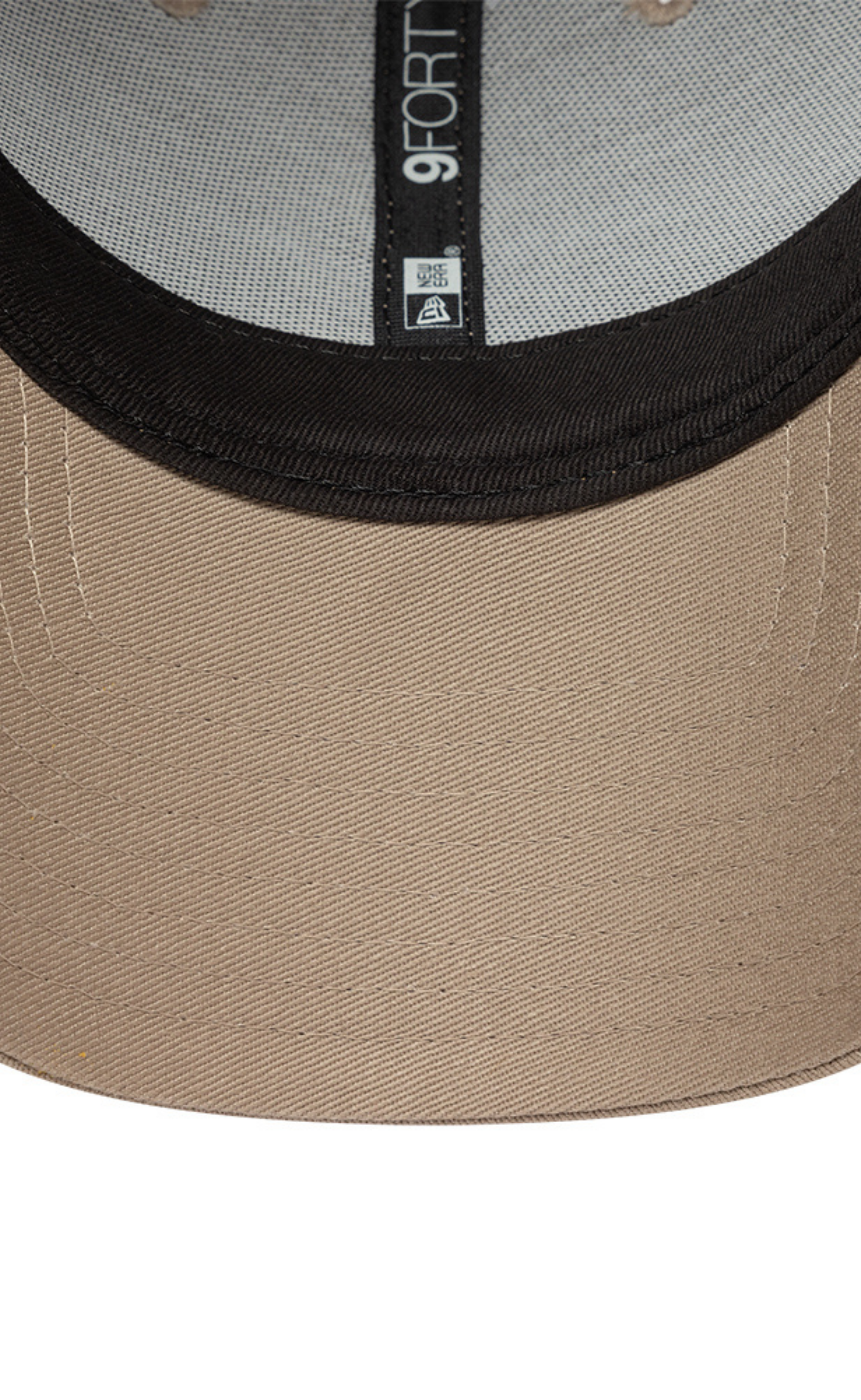 NEW YORK YANKEES LEAGUE ESSENTIAL 9FORTY PASTEL BROWN HAT