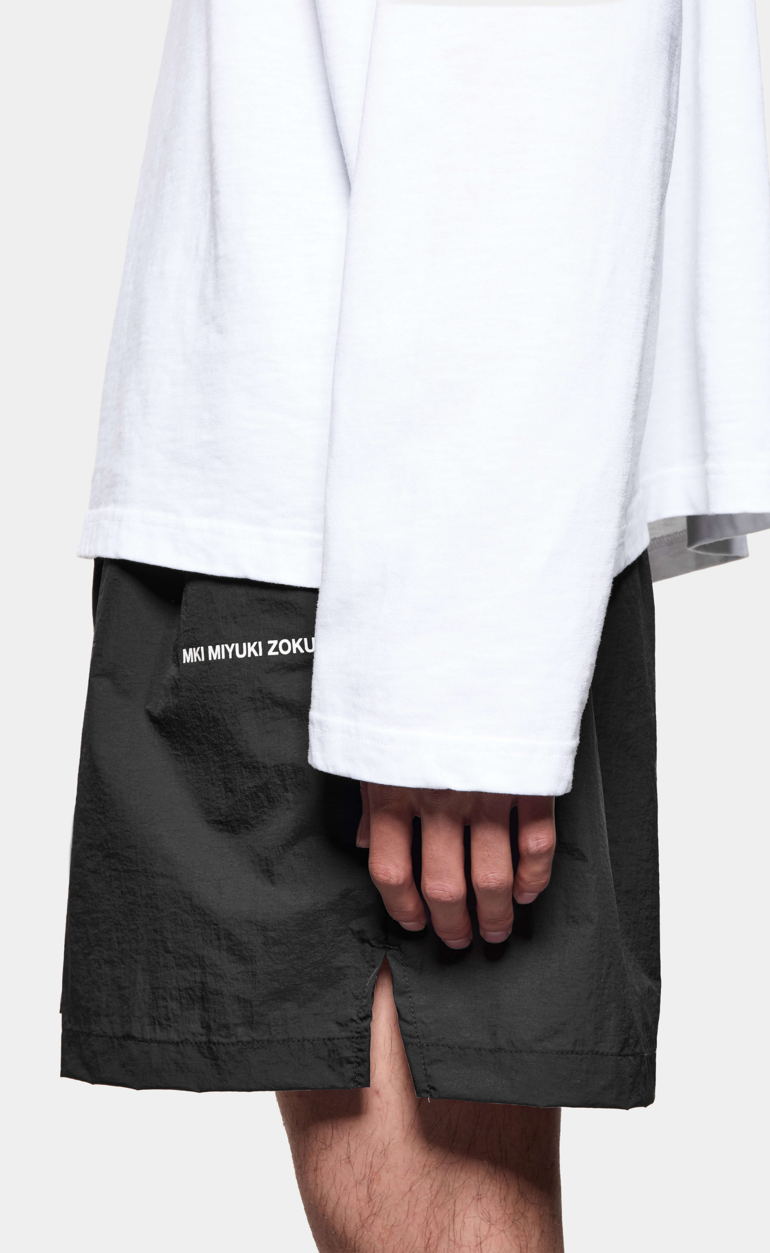 HYPERLIGHT WIND BLACK SHORTS