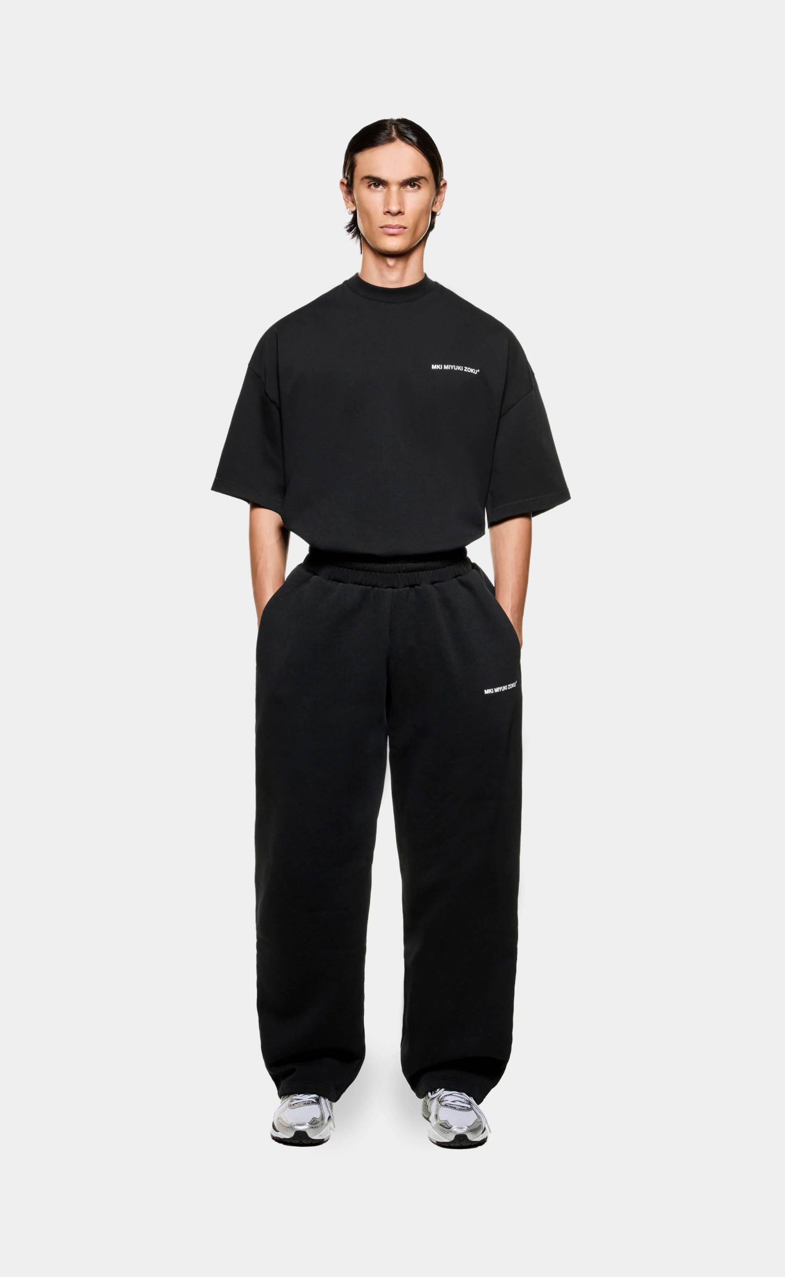 UNIFORM WIDE LEG BLACK SWEATPANTS
