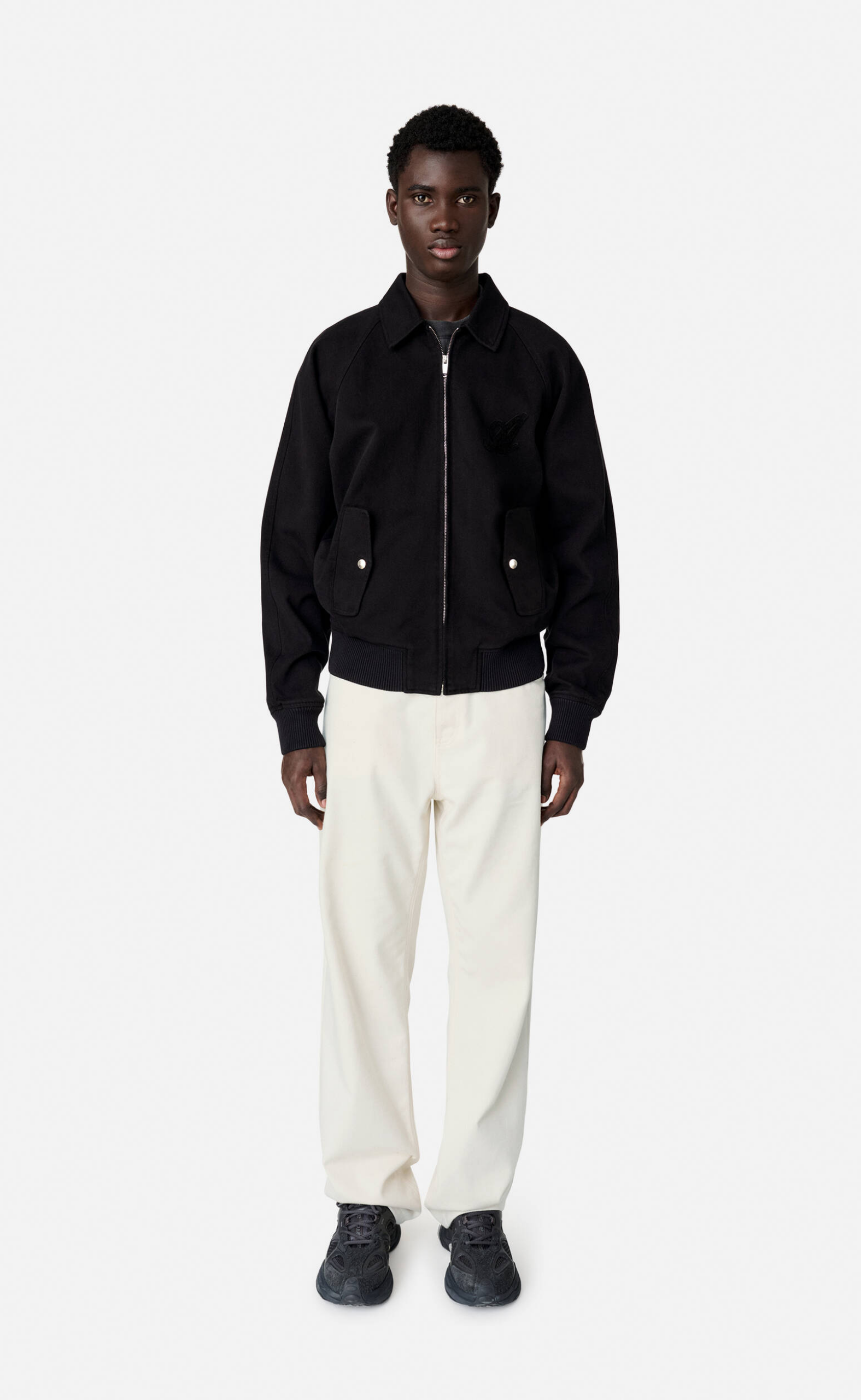 ROMAN BOMBER BLACK JACKET
