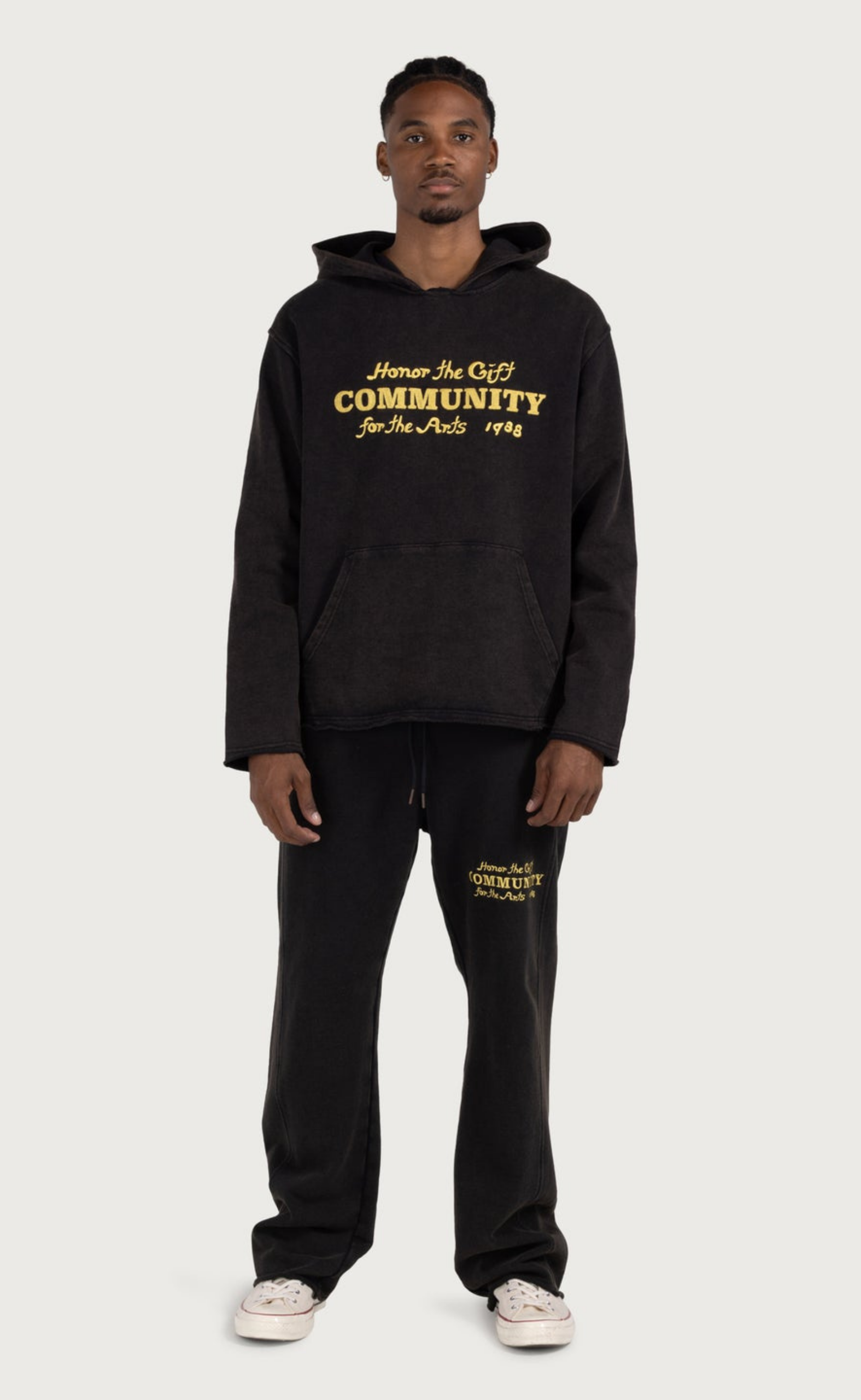 VINTAGE BLACK SWEATPANTS