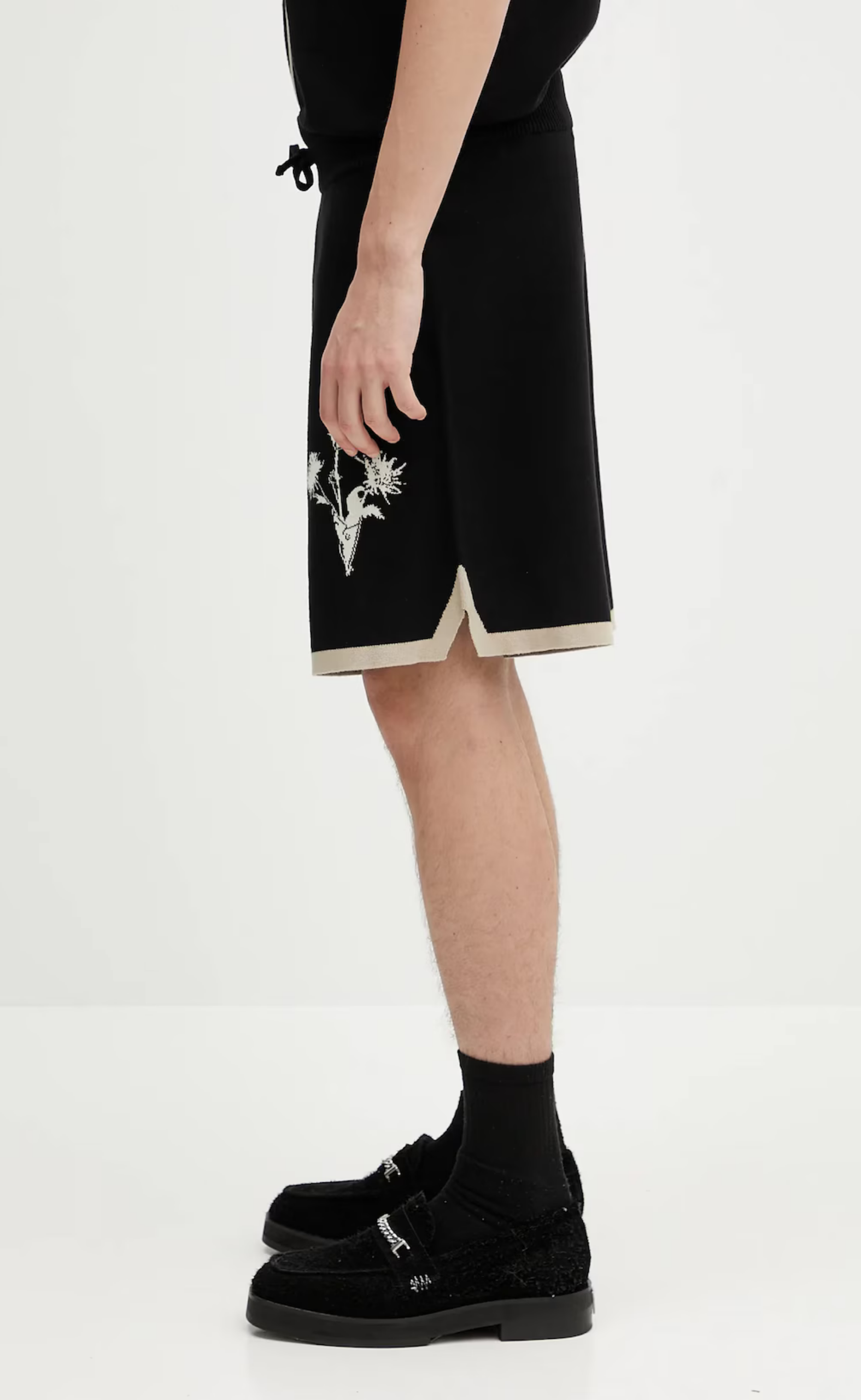 KNIT SHORT GARDENER BLACK