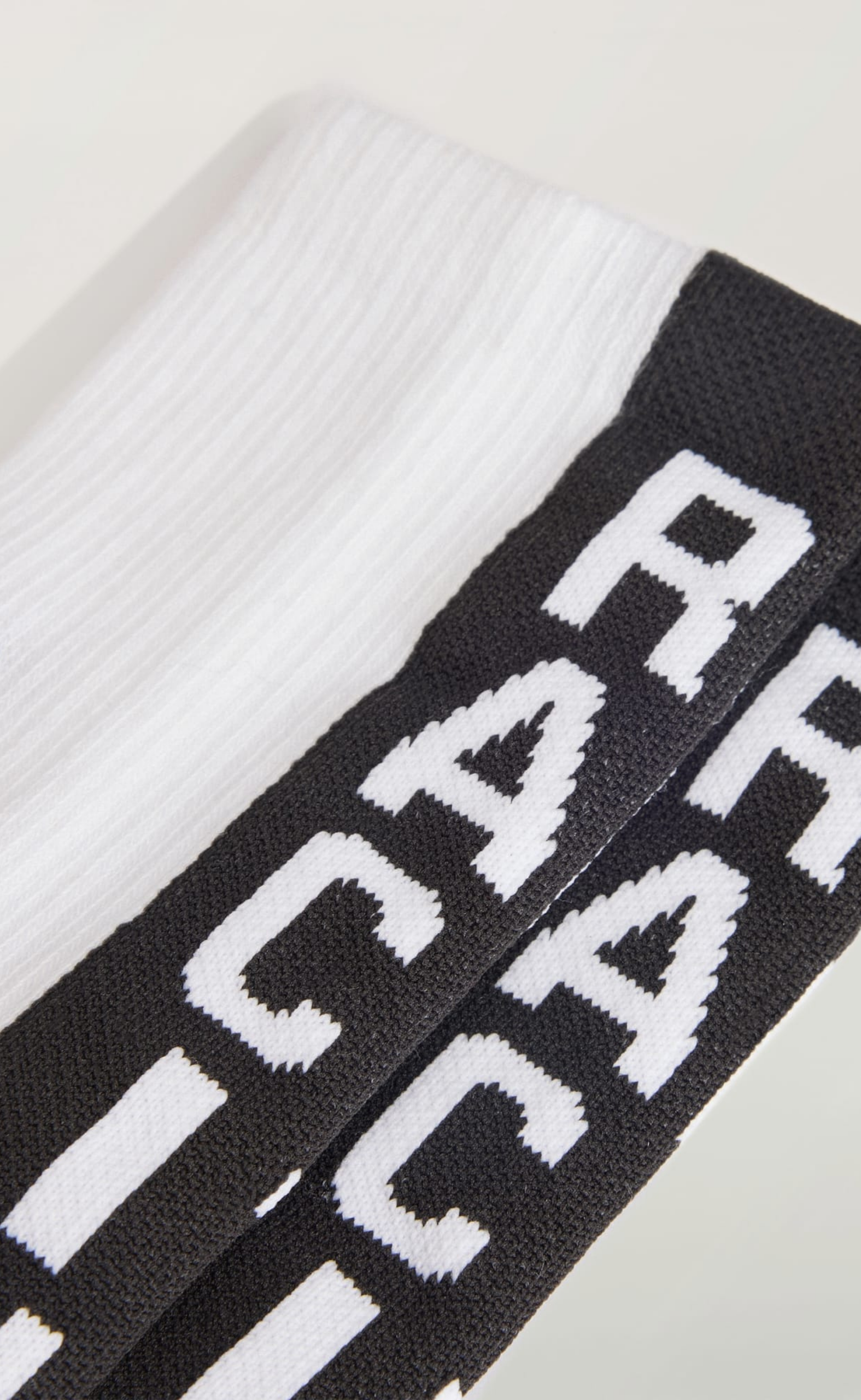 NBHD RIBBED CREW WHITE SOCKS