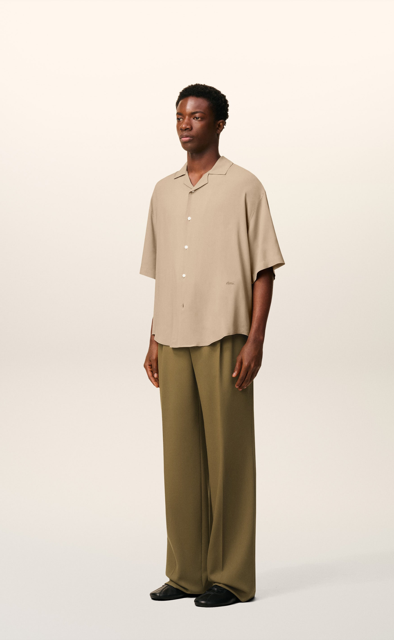 PLAIN SHORT SLEEVE BEIGE SHIRT