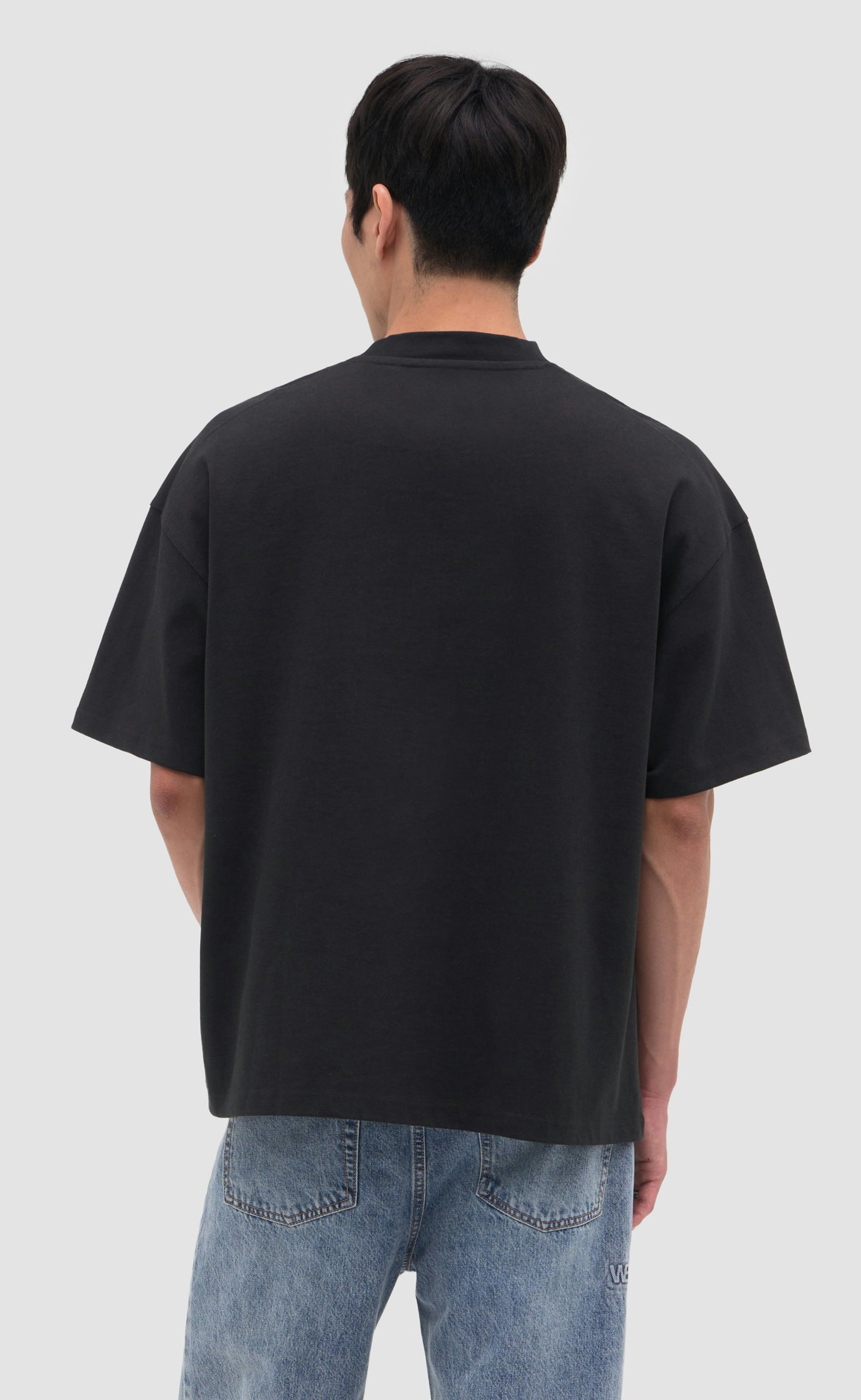 CASSIAN JET BLACK T-SHIRT