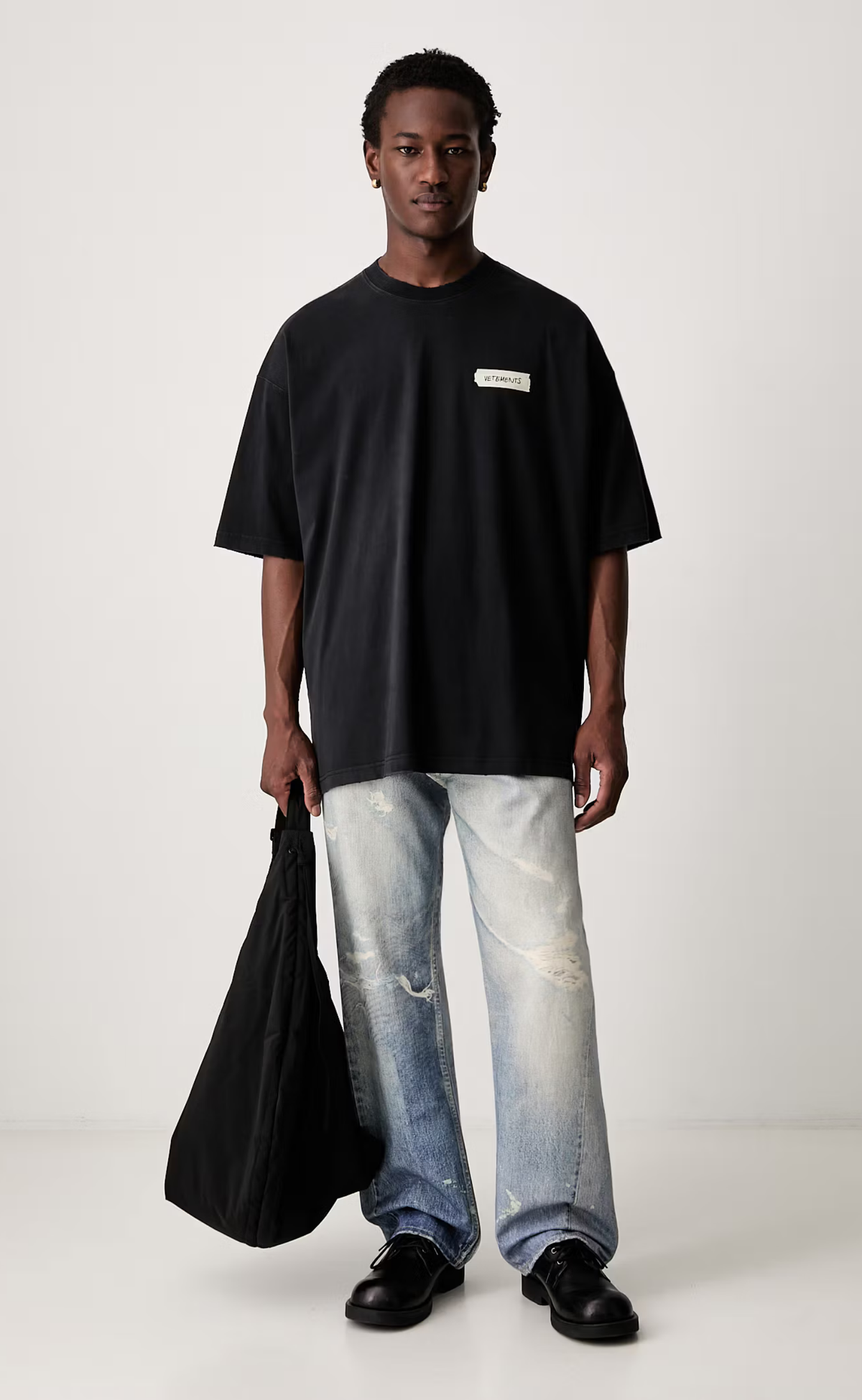 SCRIBBLED LOGO OVERSIZED WASHED BLACK T-SHIRT