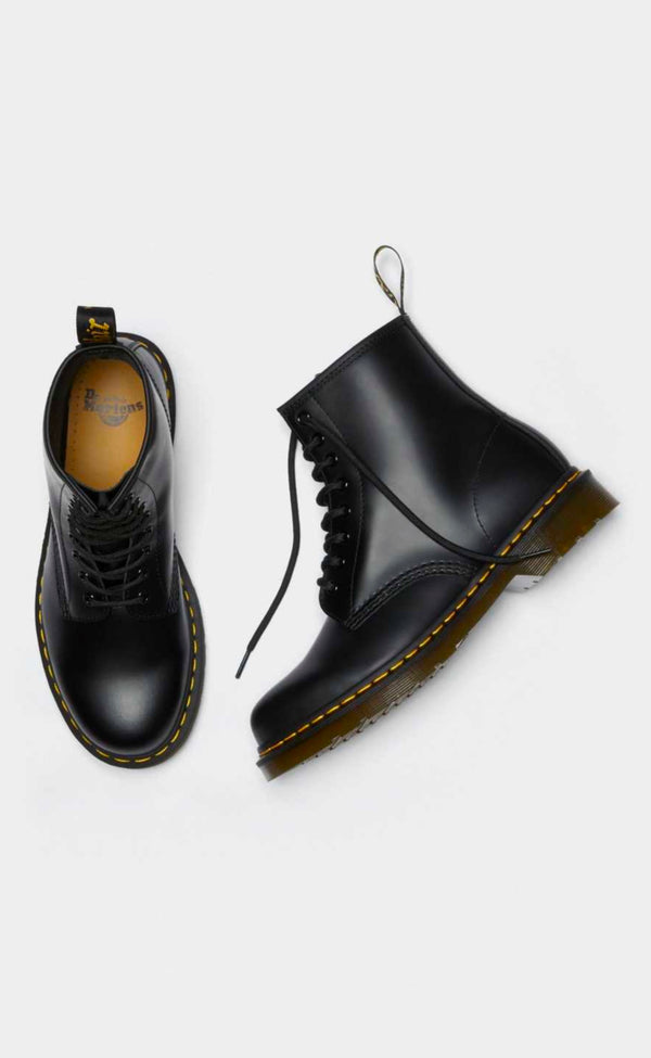 1460 8 Eye Boot Black
