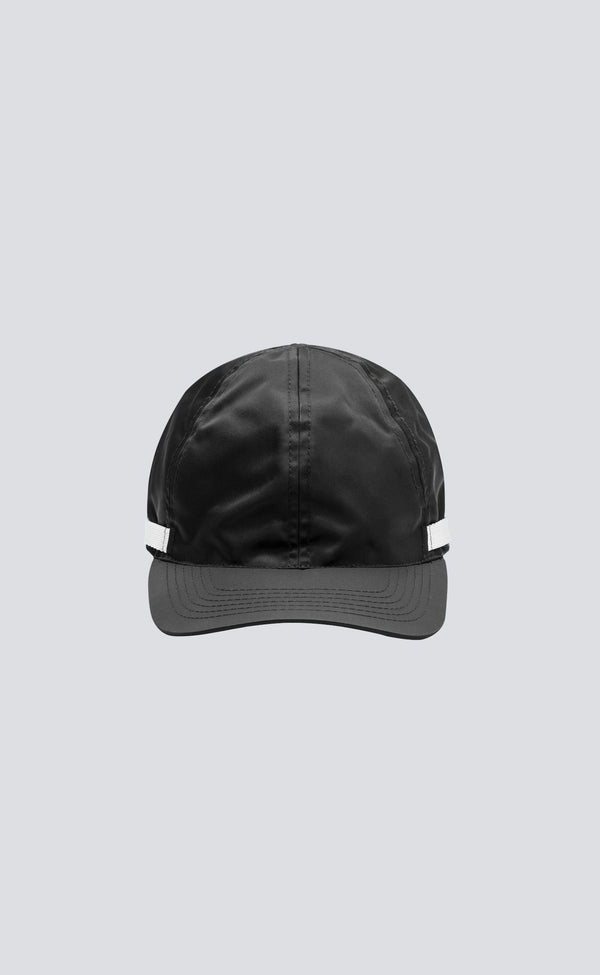 BLACK EMBARK HAT